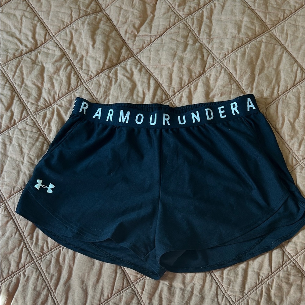 Under Armour Women's black Athletic Shorts